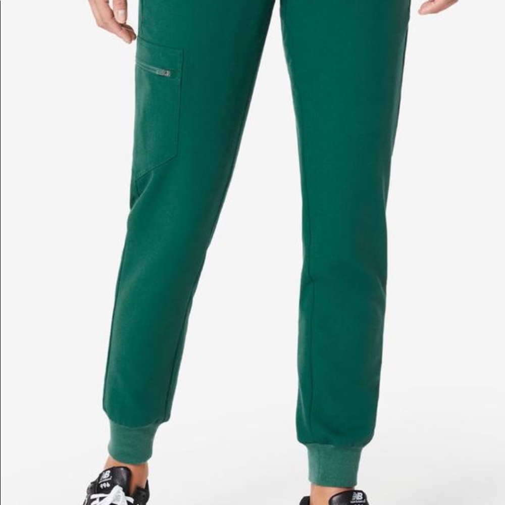 FIGS Scrubs Joggers- Hunter Green